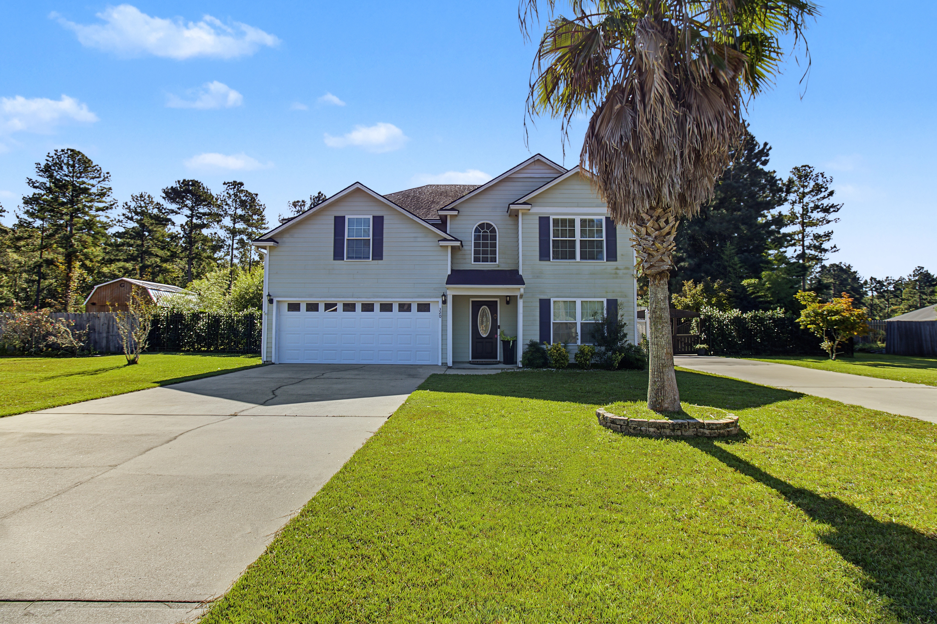 320 Coleman Pass NE