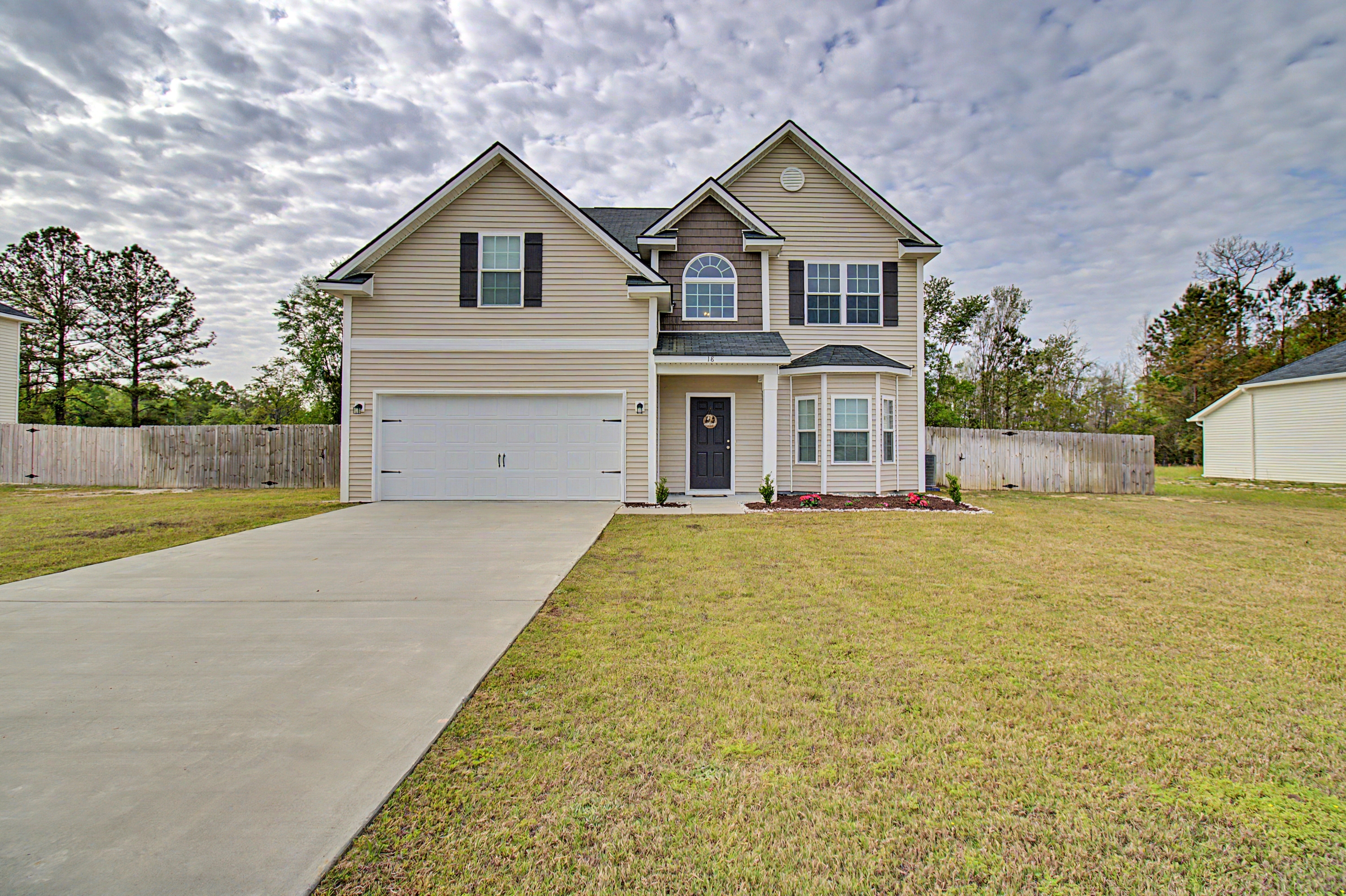 18 Sunflower Circle Northeast