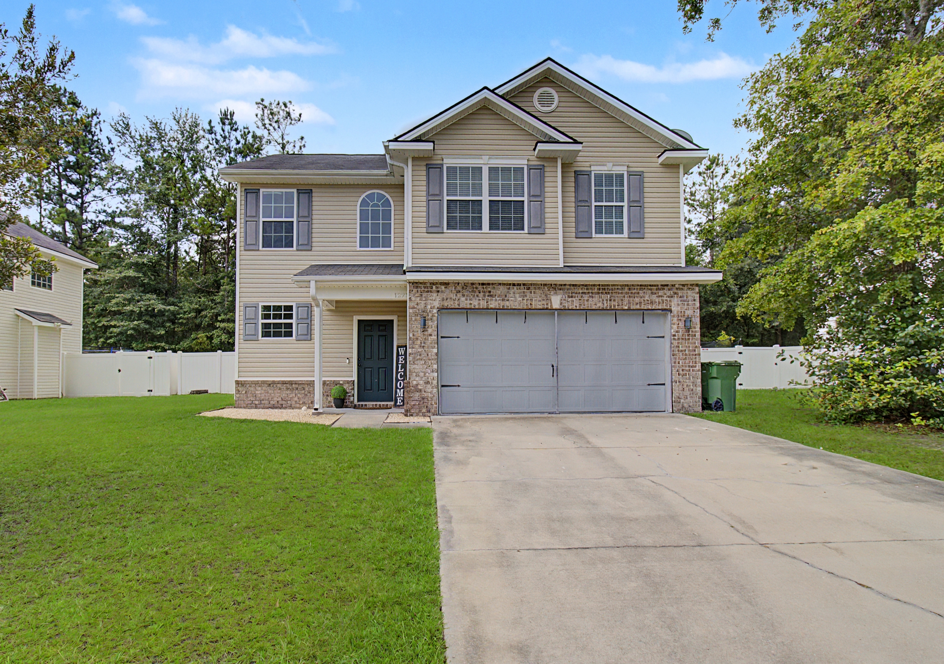 1221 Peacock Trail