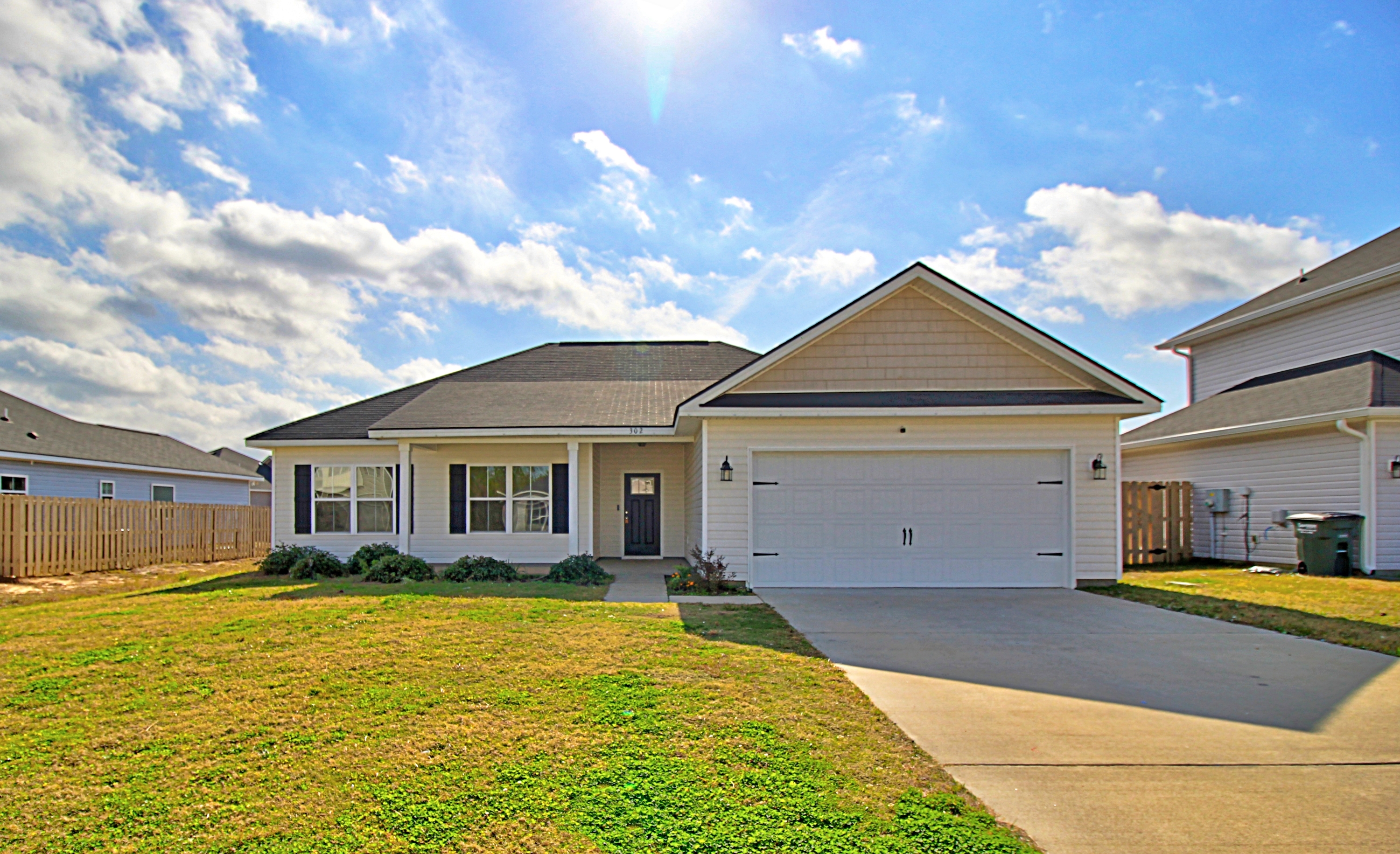 302 Mcclelland Loop Northeast